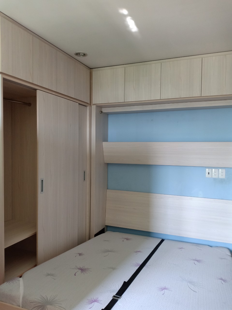 Giường gấp đa năng kết hợp tủ quần áo 1m8x2m tp Hồ Chí Minh
