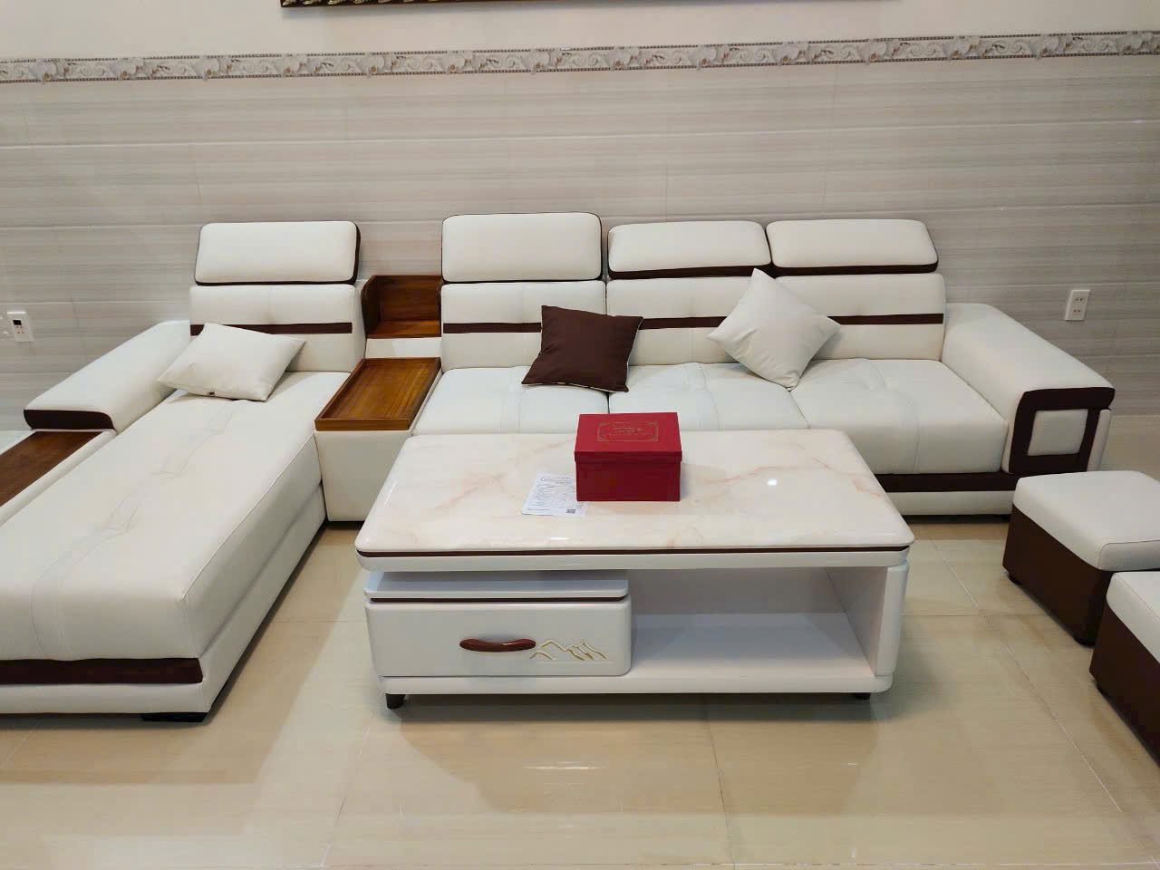 Sofa phòng khách chữ L cao cấp Adora GL31